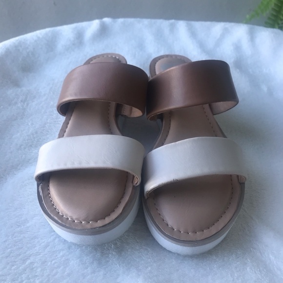 DV Dolce Vita Nilo Platform Double strap slides Slip on sandal size 6 NW… - Picture 2 of 9
